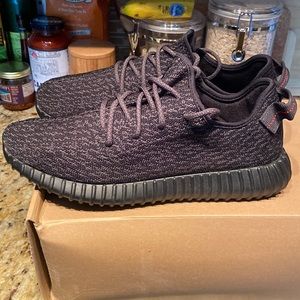 Original Yeezy Boost 350 Pirate Black